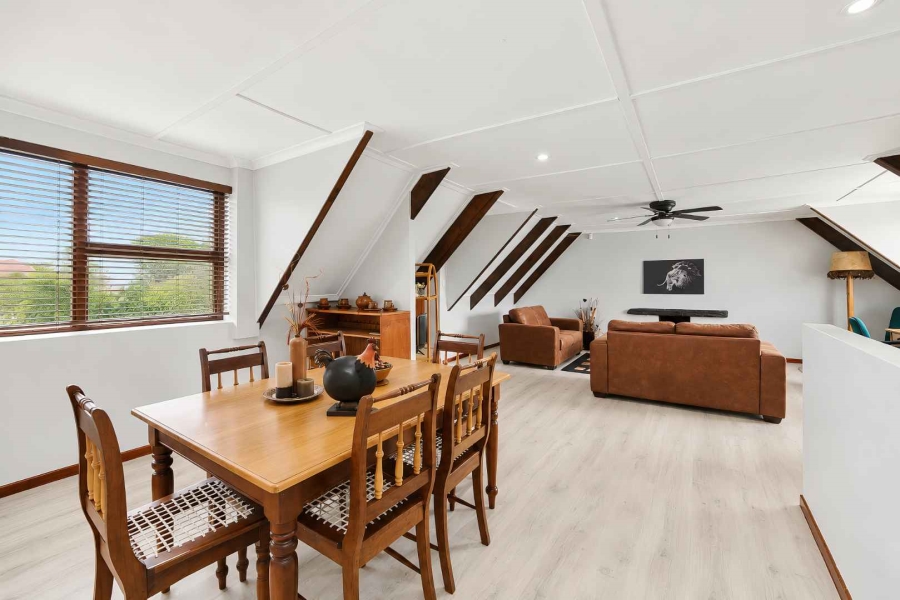 5 Bedroom Property for Sale in Fisherhaven Western Cape